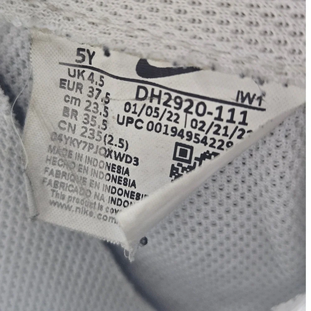 Nike Air Force 1 Low Triple White Youth Sneakers DH2920-111 Size 5Y